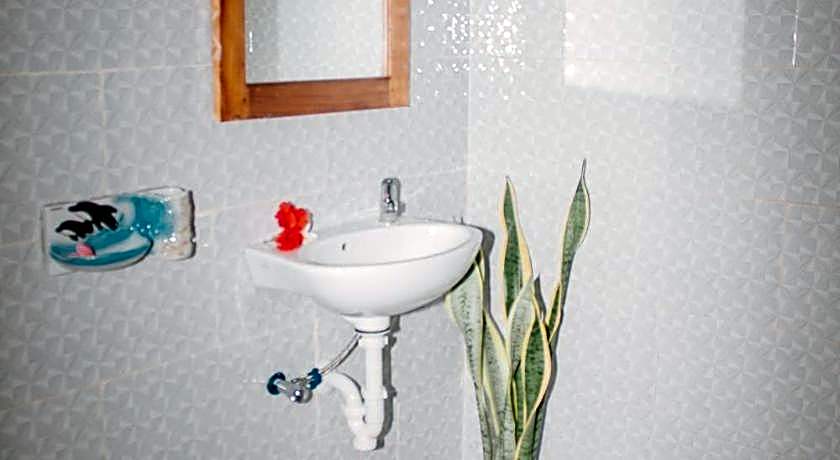 Kurnia Guest House & Spa 