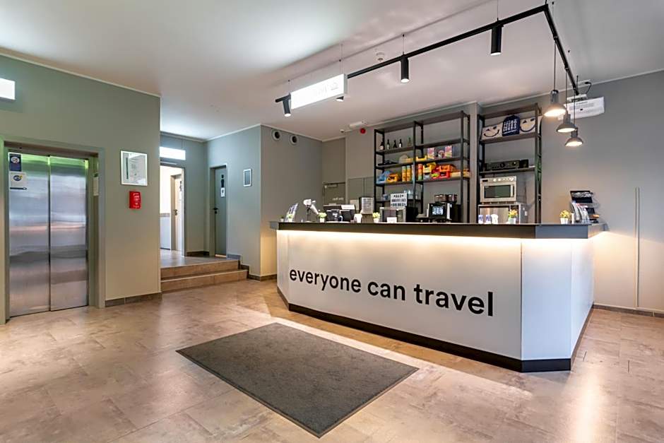 A&O Hamburg Hammer Kirche