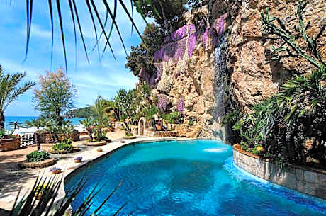 Aeneas' Landing Resort