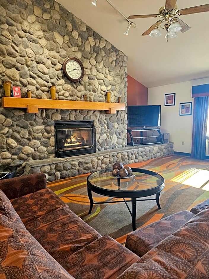 Ramada by Wyndham Platte City KCI Airport