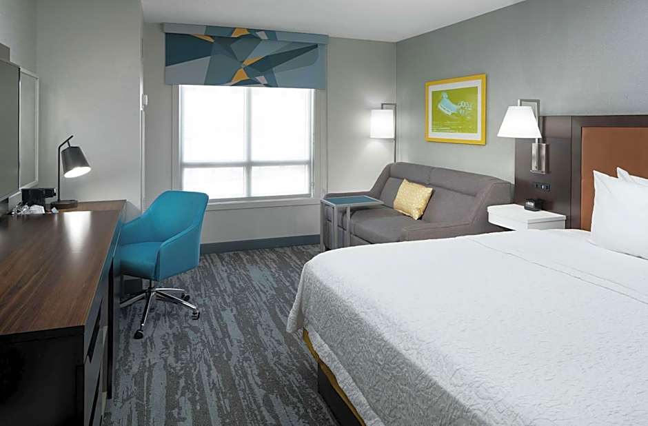 Hampton Inn By Hilton And Suites Memphis-Beale Street