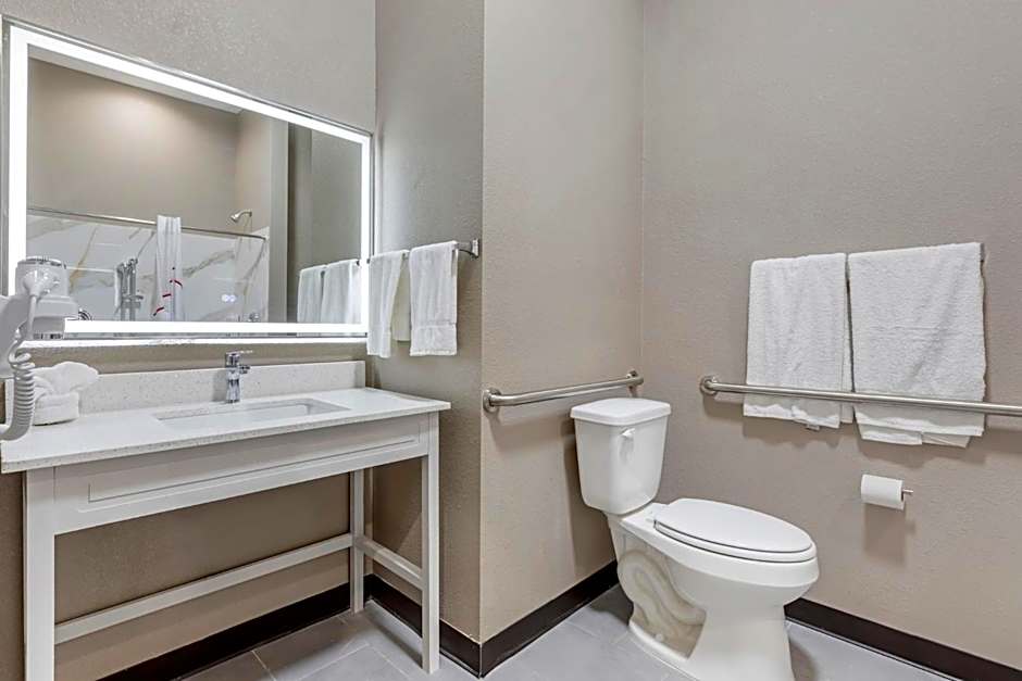 Red Roof Inn Hutchins