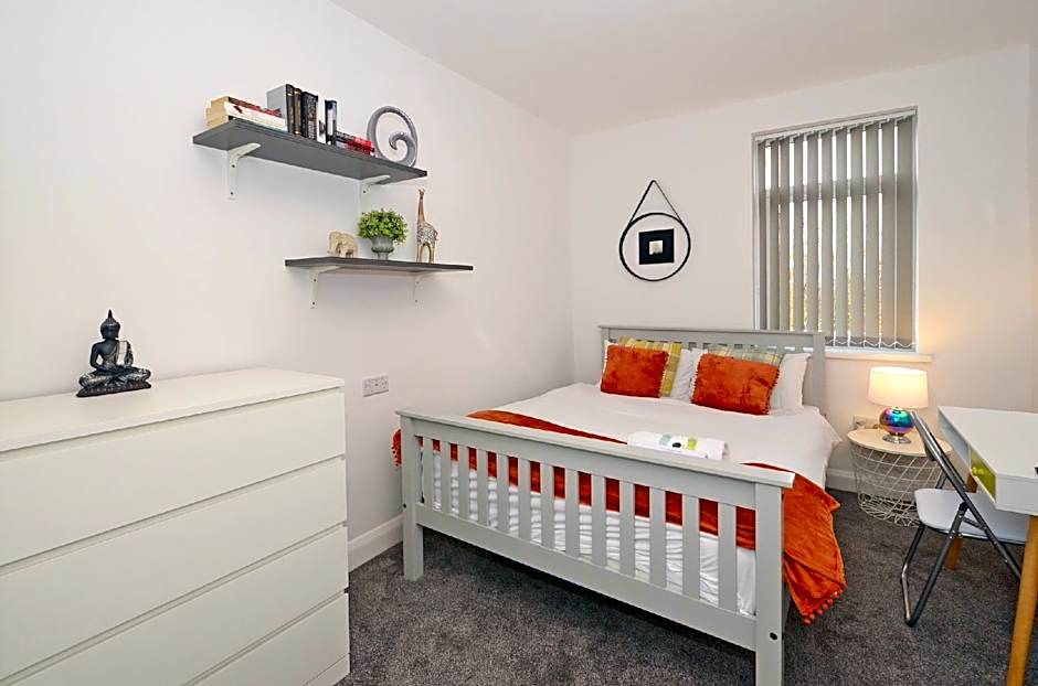 Townhouse PLUS @ 301 West Street Crewe