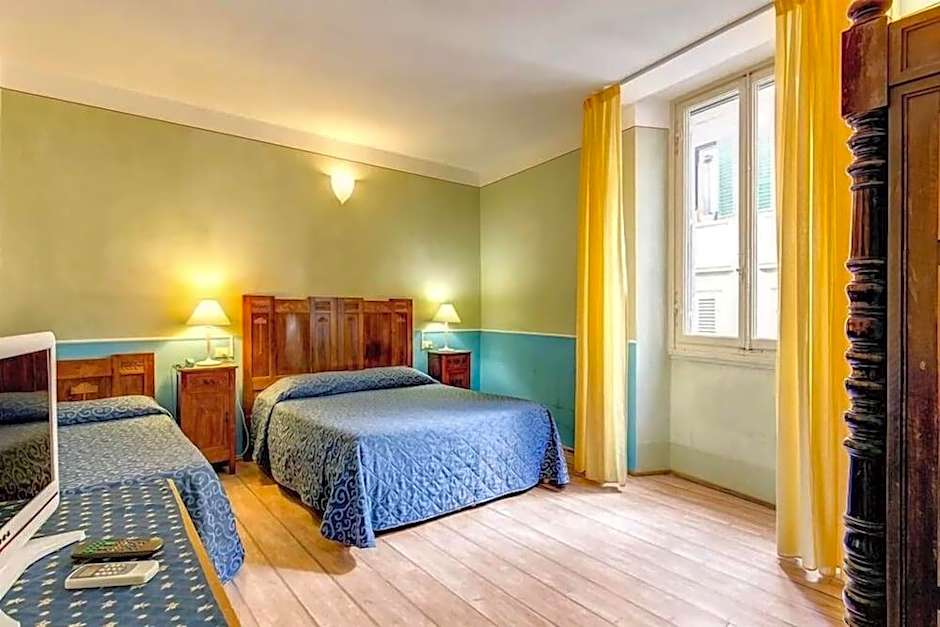 Hotel Azzi