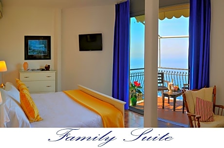 Suite with Sea View (4 Adults)