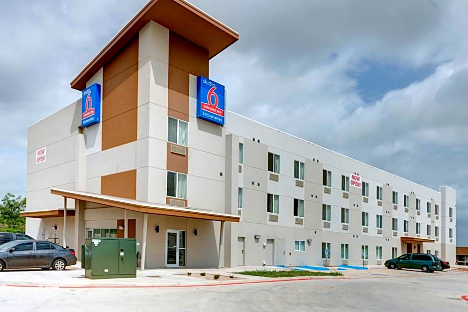 Studio 6-Sweetwater, TX