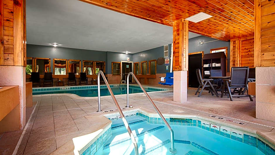 Best Western Plus Kalamazoo Suites