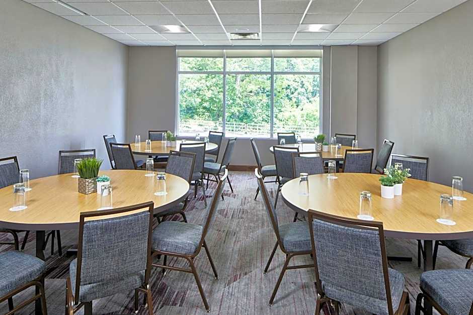 Courtyard by Marriott Rochester East/Penfield