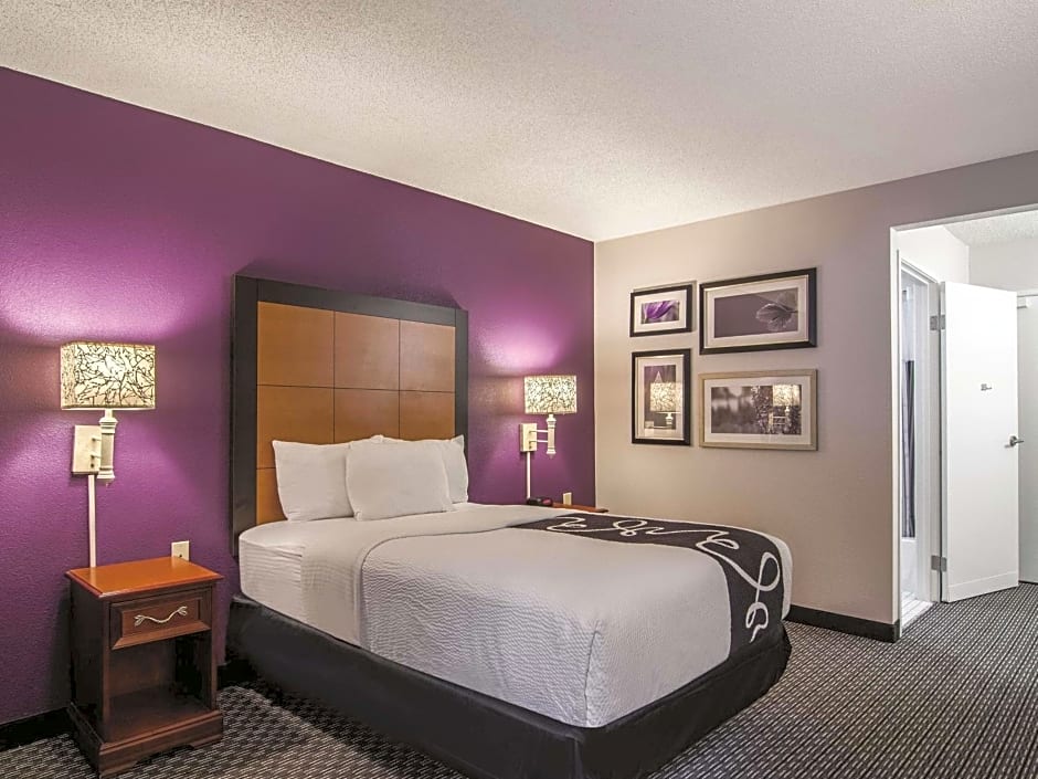 La Quinta Inn & Suites by Wyndham Baton Rouge Siegen Lane