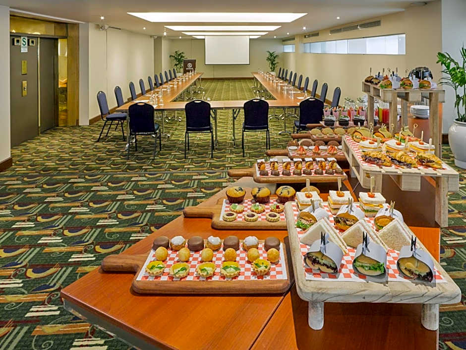 Hotel Estelar Miraflores