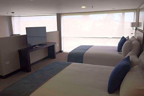 2 Queen Beds Non-Smoking