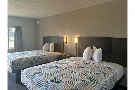 Queen Room with Two Queen Beds