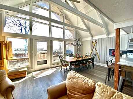 Cozy Charming Ski Chalet Sleeps 11