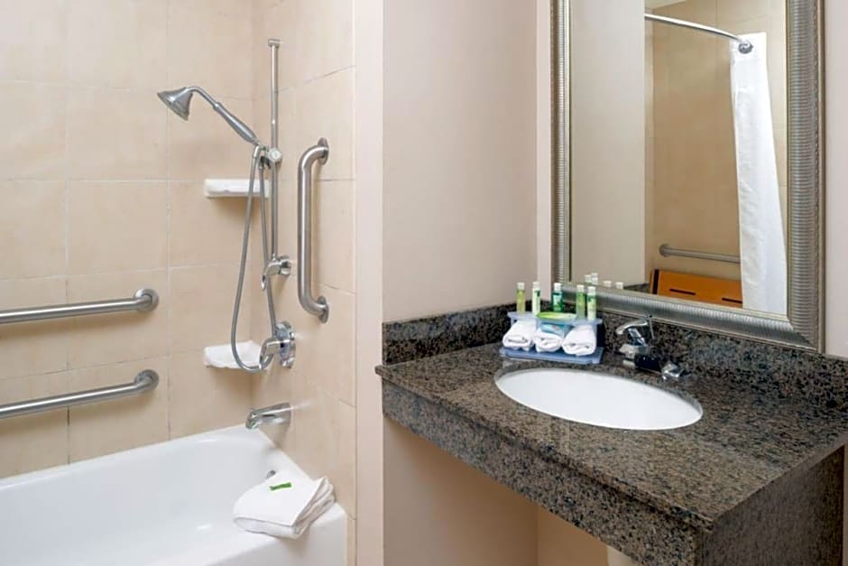 Holiday Inn Express Hotel & Suites North Sequim By IHG
