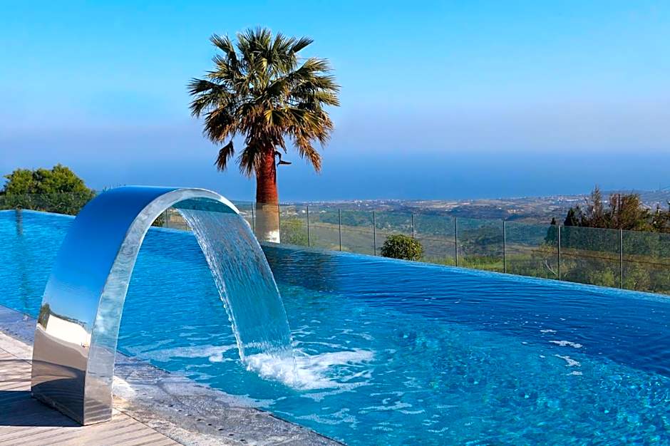 Droushia Heights Hotel