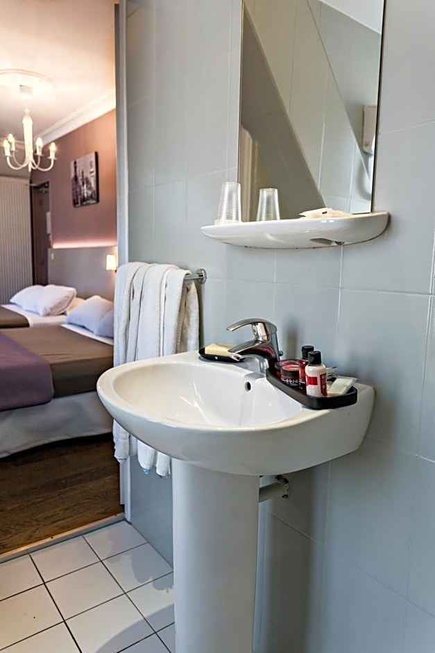 Modern Hotel