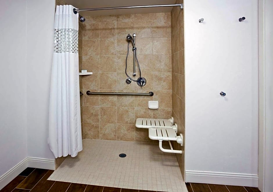 Hampton Inn By Hilton Minneapolis/Roseville, MN