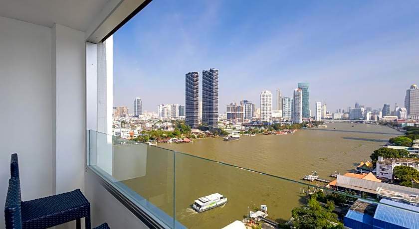 Ramada Plaza by Wyndham Bangkok Menam Riverside