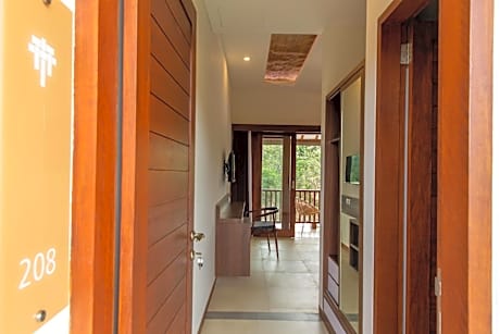 Deluxe Twin Garden View