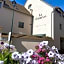 Hotel Le Cardinal Rueil Centre