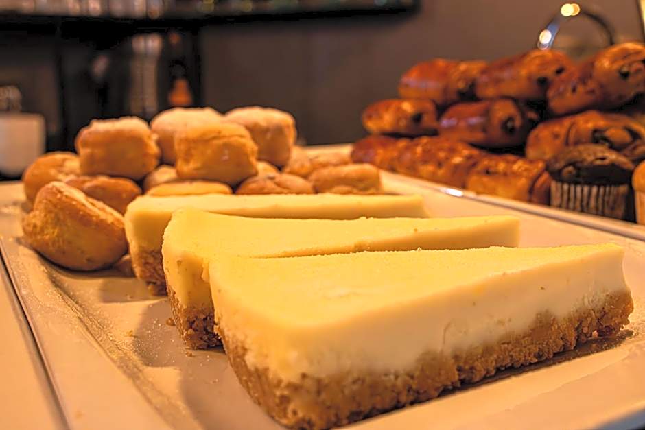 Grand Hotel Downtown