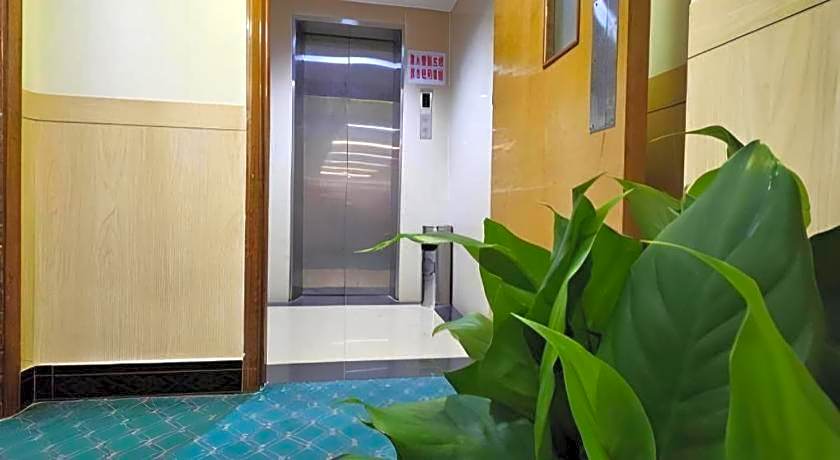 Man Va Hotel