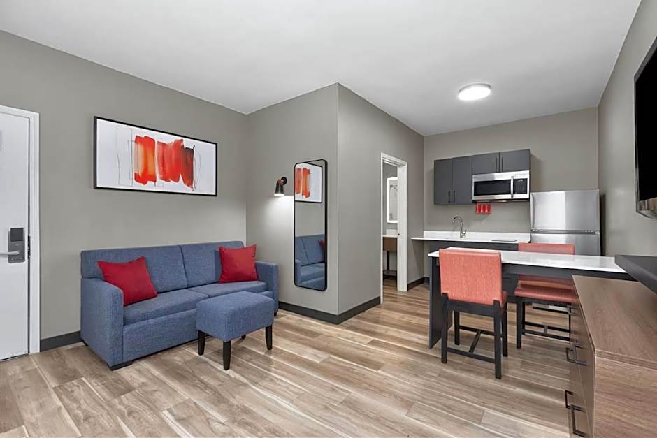Hawthorn Extended Stay by Wyndham DFW Airport North