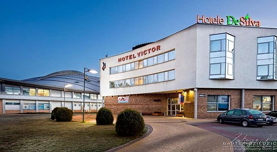 Hotel Victor Pruszkow DeSilva