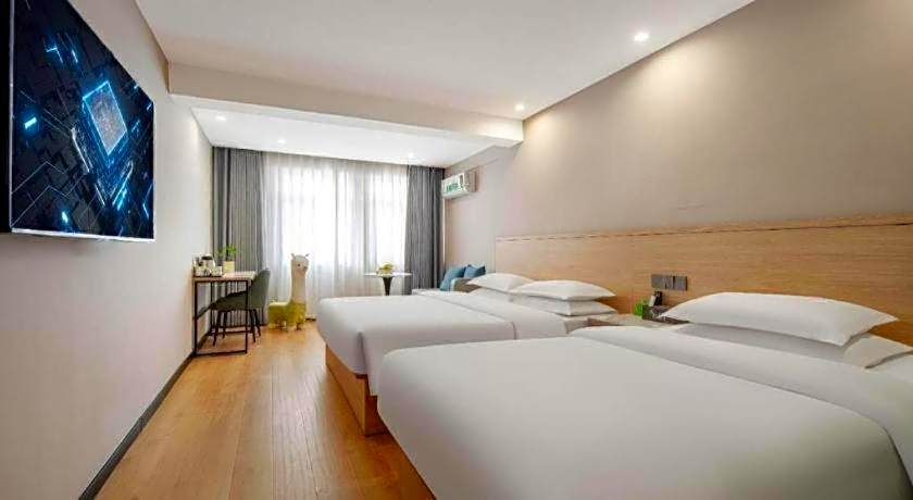 Vatica YangZhou Dongguan Street Hotel – Yangzhou, VA