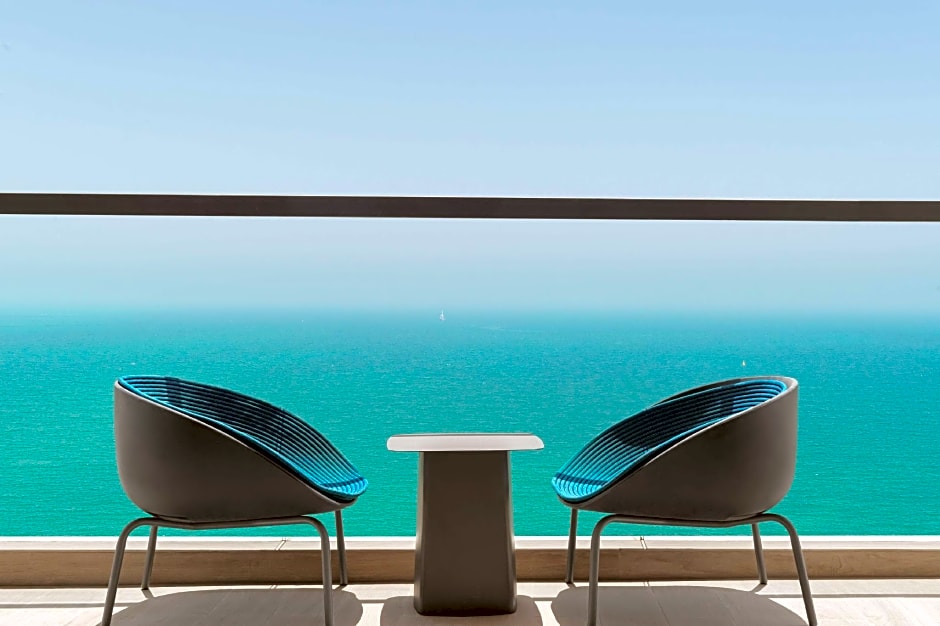 Hampton by Hilton Marjan Island