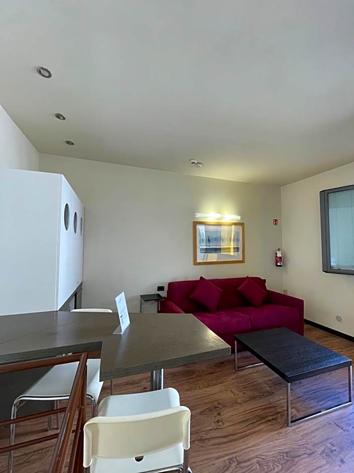 Select Executive Residence