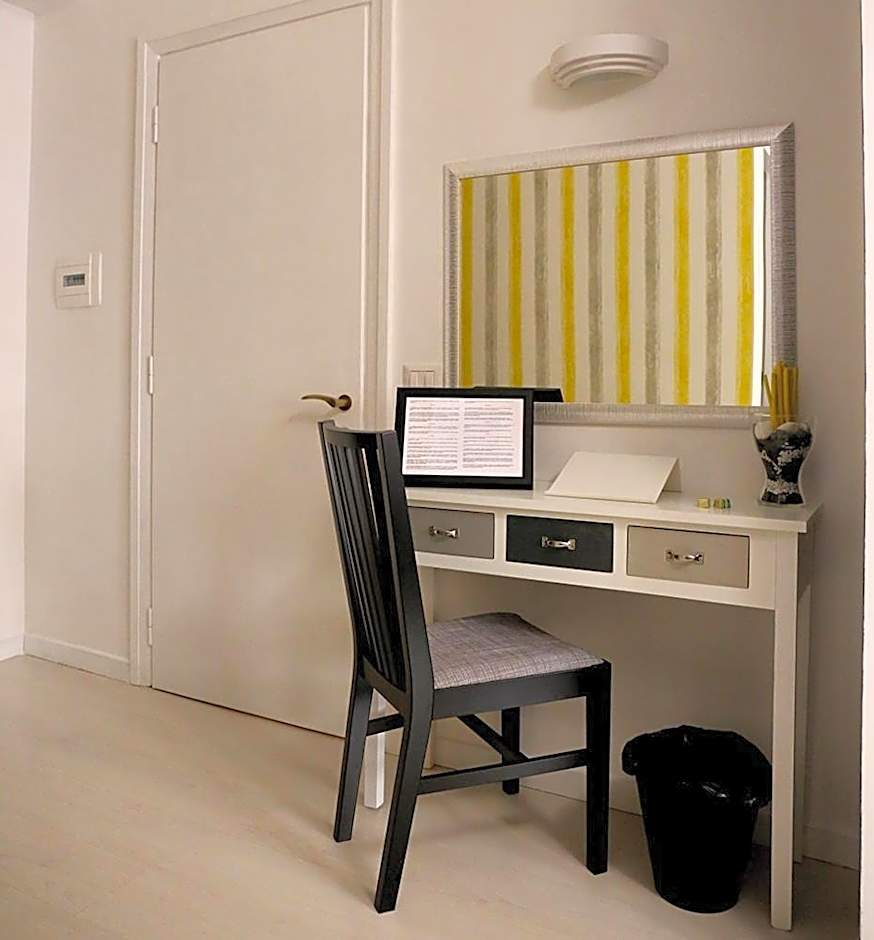 Le Coq Suites