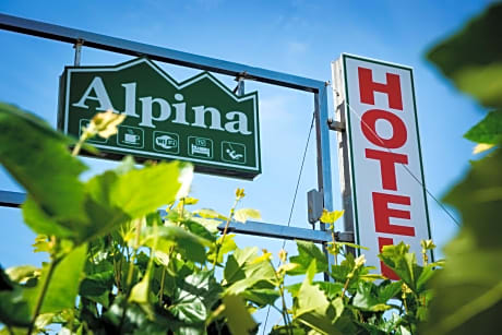 Hotel Alpina
