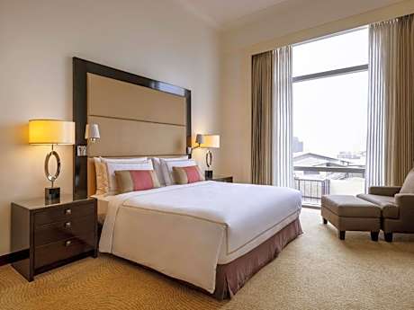 Fairmont Gold Corner Suite