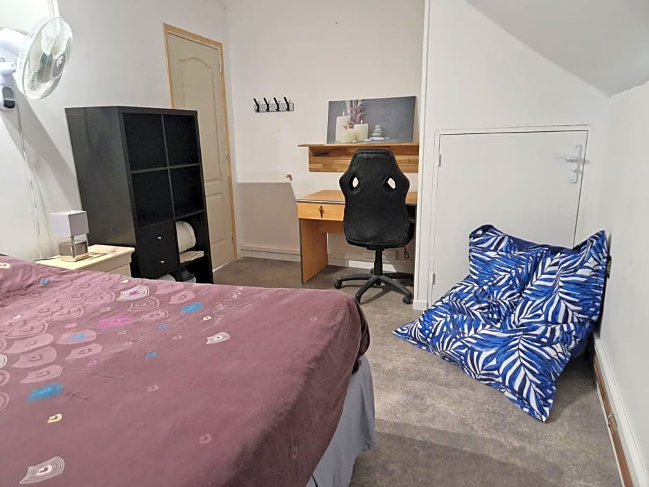 Studio, chambres, appartement, gite