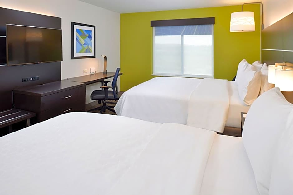 Holiday Inn Express & Suites Pueblo By IHG