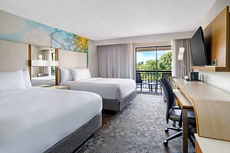 Queen Room with Two Queen Beds and Balcony