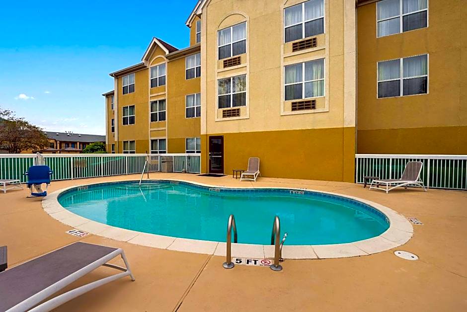 Comfort Inn & Suites Santee