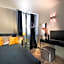 Charming House DD724