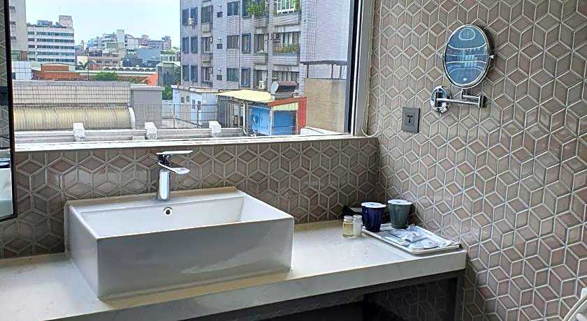 City Suites-Taoyuan Station