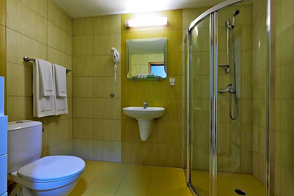 Forest Nook Aparthotel