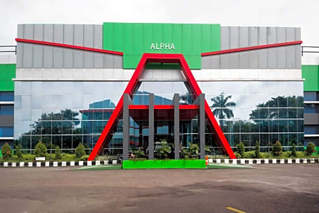 Collection O 3431 Hotel Alpha Bandara