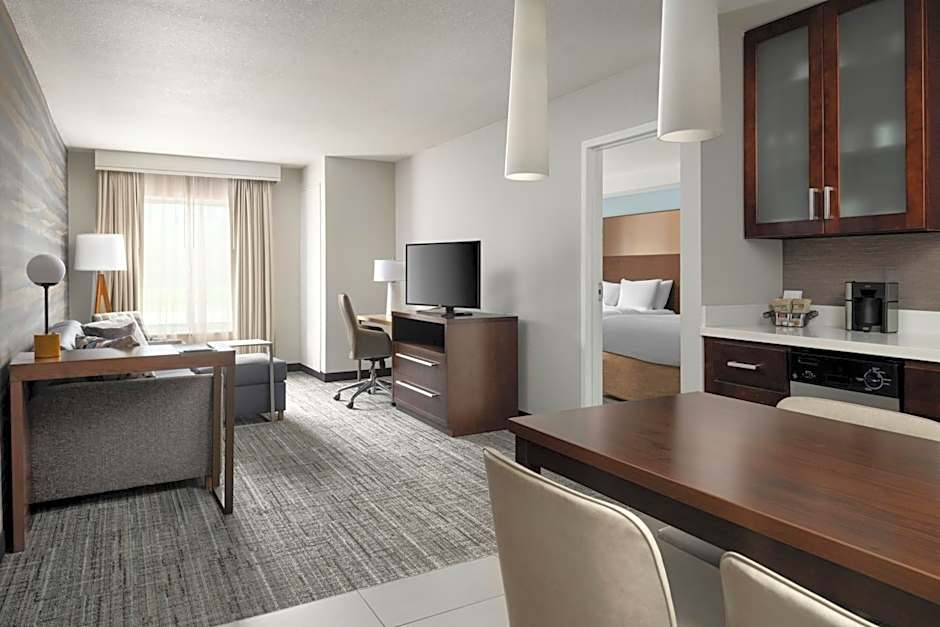 Photo 1 of 8 of 1 Bedroom 2 Queen Beds Suite