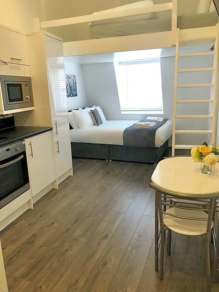 Fox House Studios, City centre Aparthotel