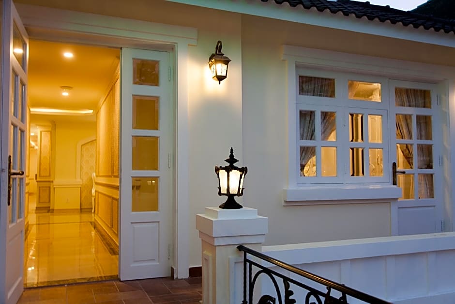 Hoa Sen Vang Hotel Dalat