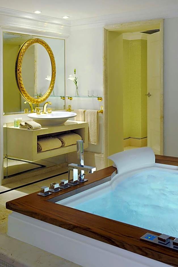 Cairo Marriott Hotel