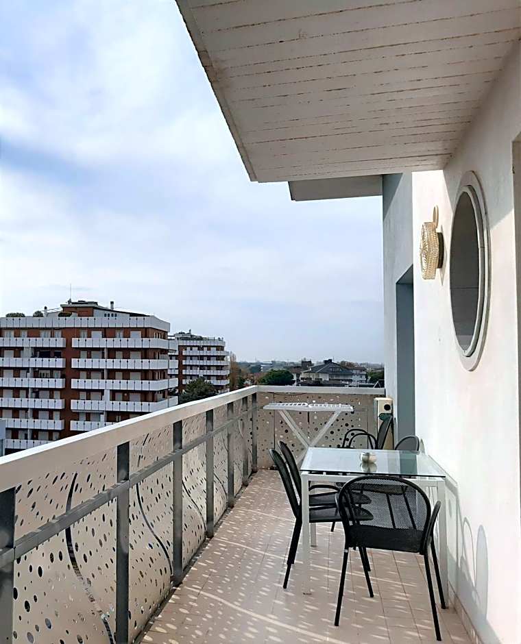 Aparthotel Holiday