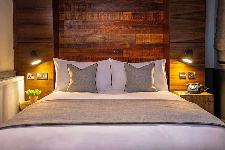 North Lakes Hotel and Spa