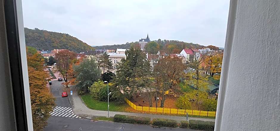 MVA House Teplice, Šanovský park