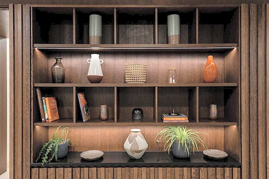 Cove Landmark Pinnacle